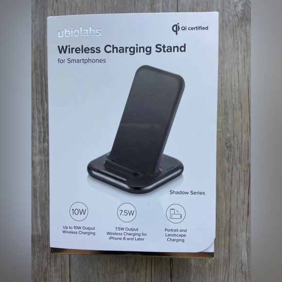 UbioLabs Shadow 10W Wireless Charging Stand for Mobile Devices - Color: Black. - Picture 5 of 5
